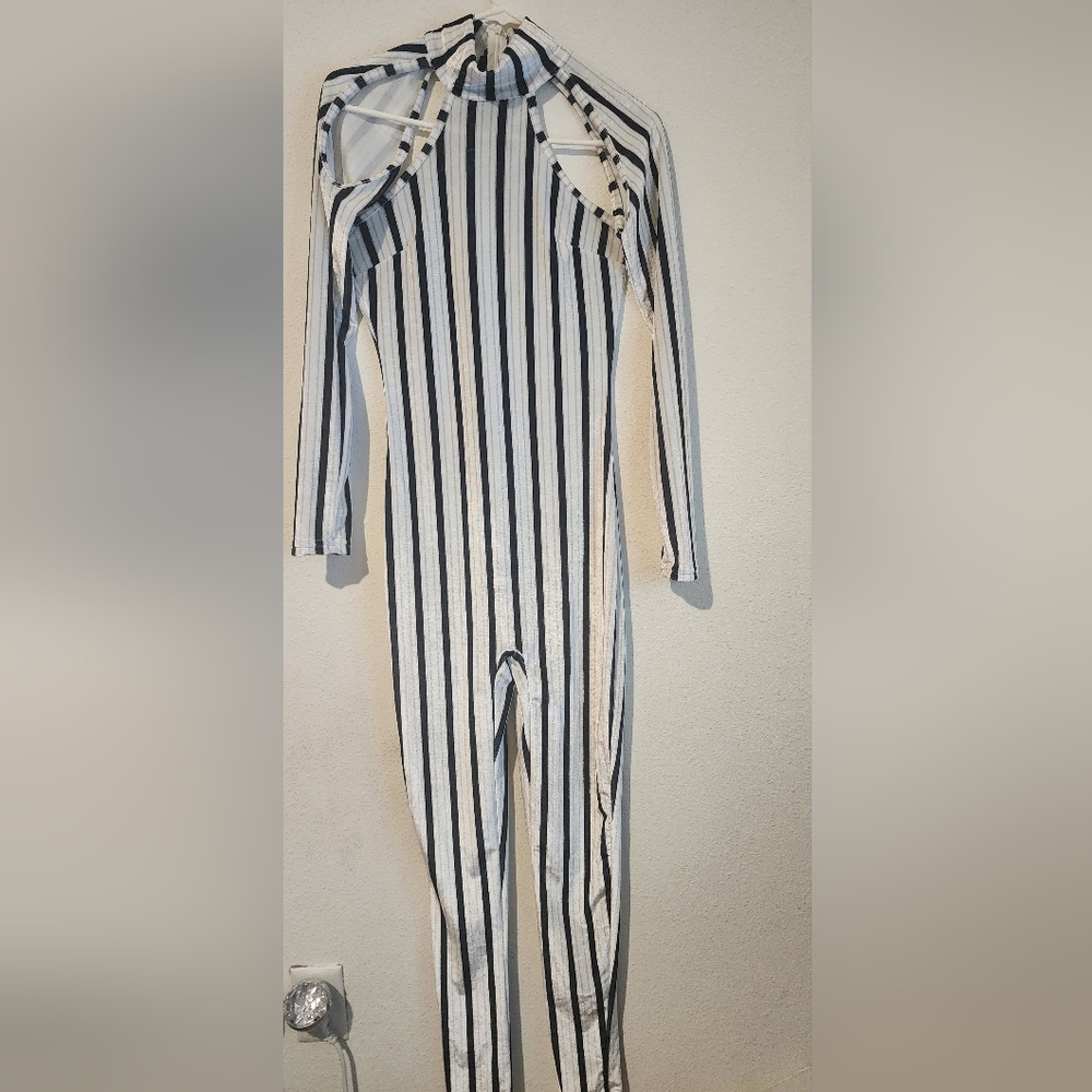 Woman, Medium, Black, and White, Sripped Jumpsuit